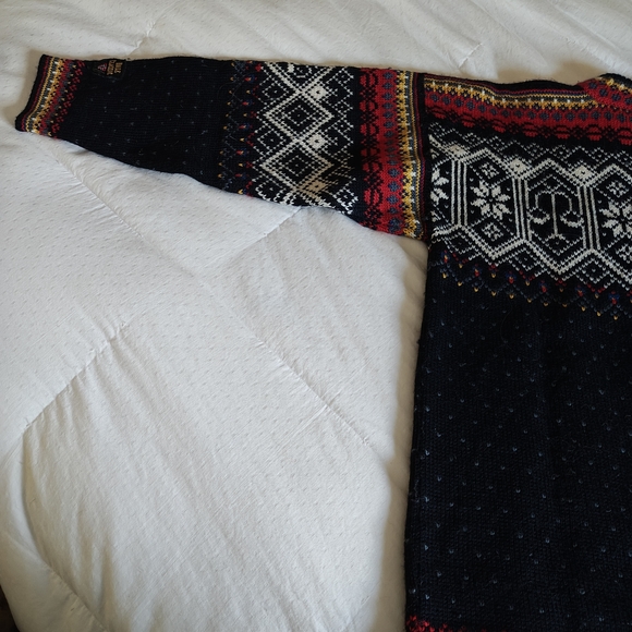 Dale of Norway Nordic Crewneck Sweater - Red, White, Black - Picture 4 of 5